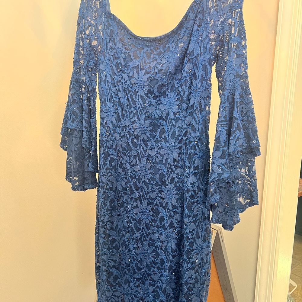 VENUS Blue Lace Long Sleeve Dress